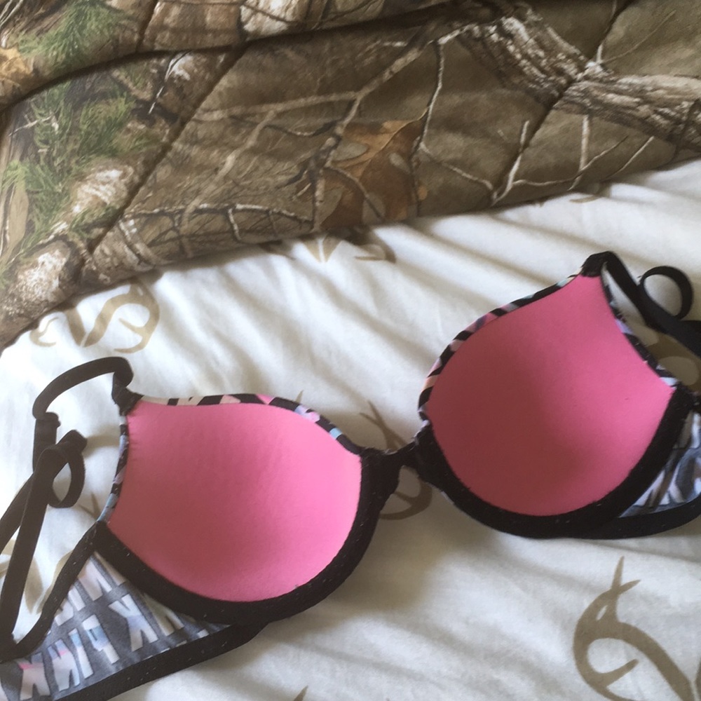 VS pink bra 32A